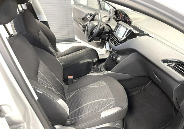 Peugeot 208 cena 33000 przebieg: 143000, rok produkcji 2014 z Szepietowo małe 742